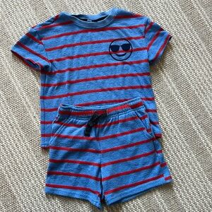 Andy & Evan terry cloth striped set. Line dry